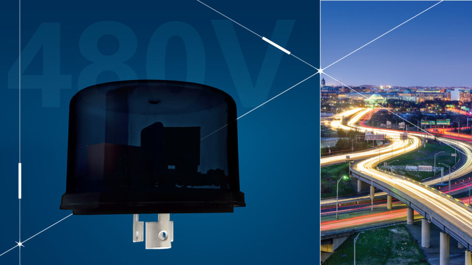 Flashnet launches new 480V NEMA controllers for the U.S smart street lighting market_simple city